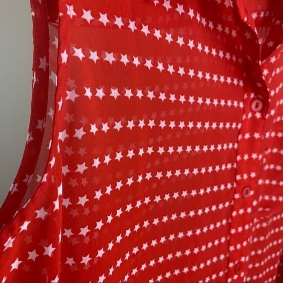 Liz Claiborne red sleeveless collar shirt w stars - Picture 4 of 7